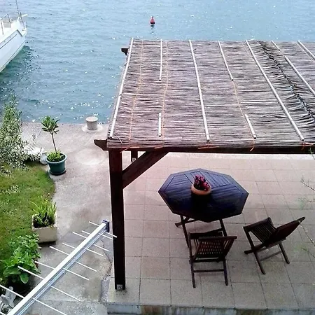Apartment Vedran *